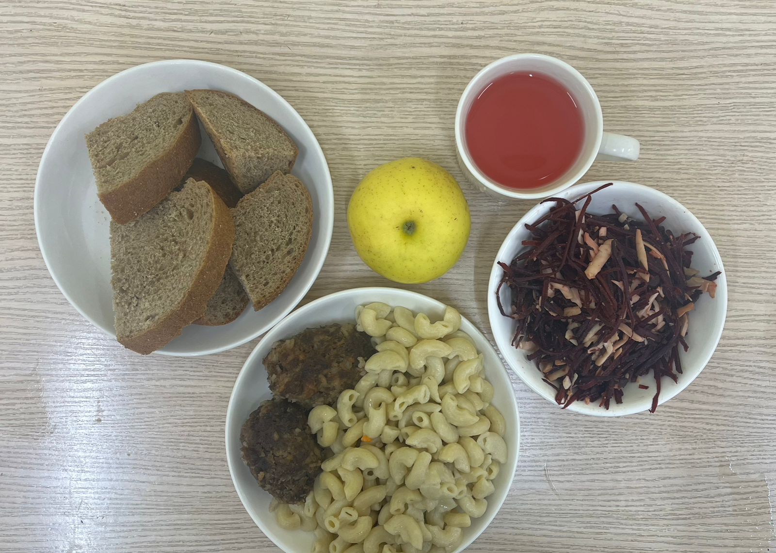 Меню: тефтели мясные(говядина).Гарнир: макароны отварные
